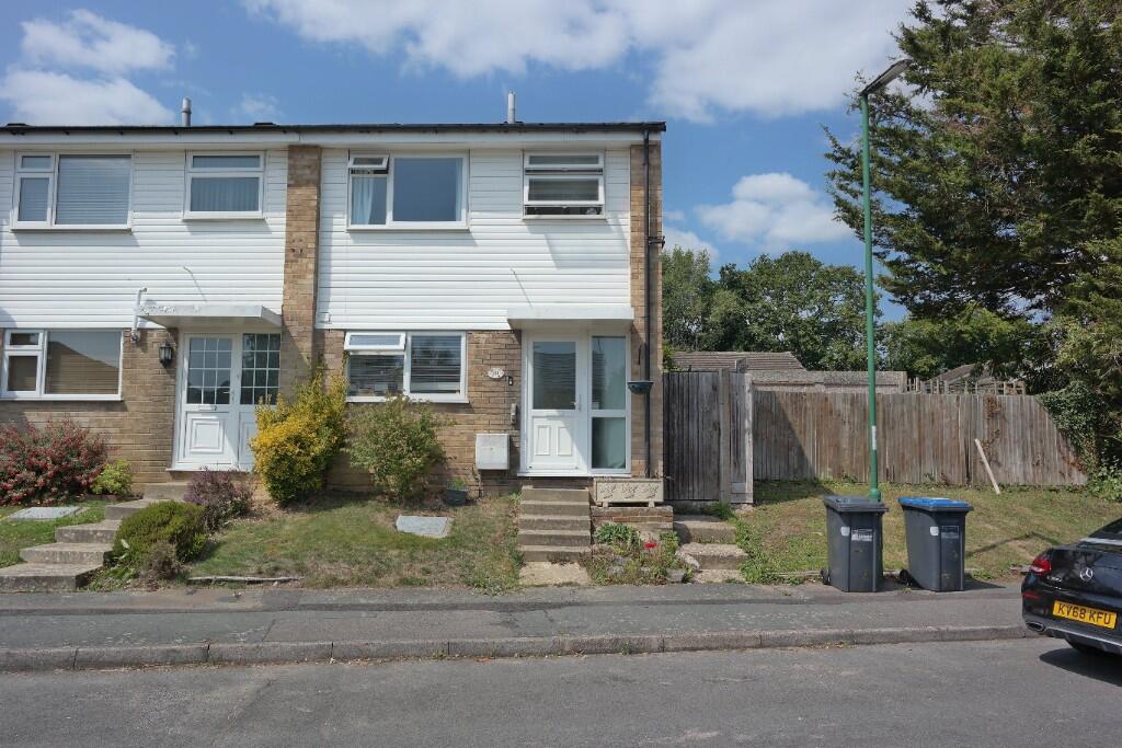 Three bedroom End of Terrace